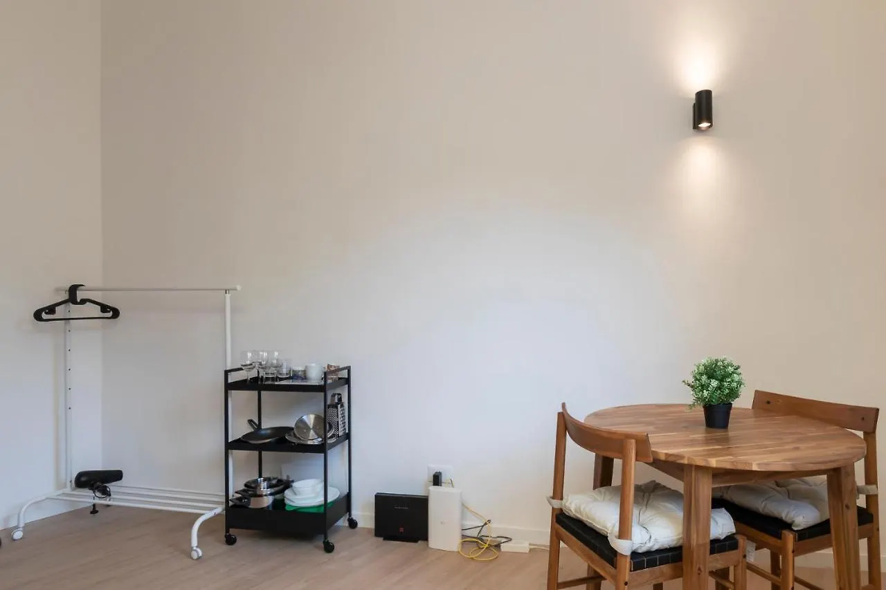 Menabrea Apartment In Isola Milan Italy