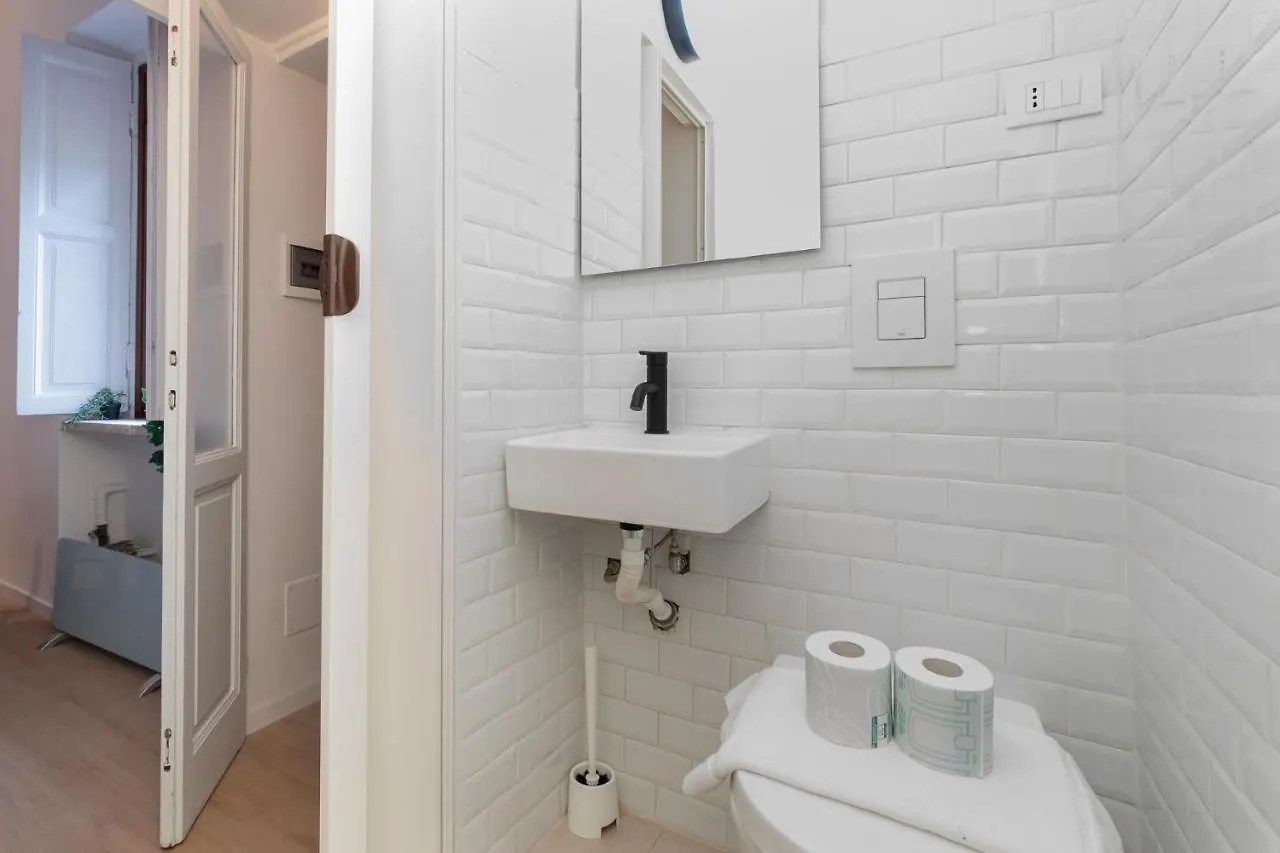 Menabrea Apartment In Isola Milan Italy